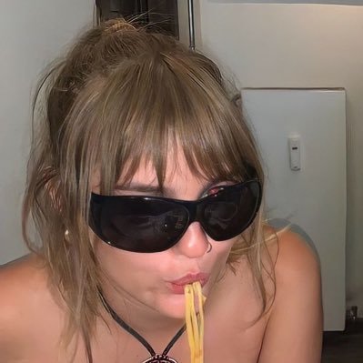 whothefucksma's profile picture. 