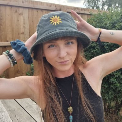 Making people smile one jumper at a time.
Building businesses branding dreams.
Uplifting apparel, handmade home décor, wellness products and custom products.