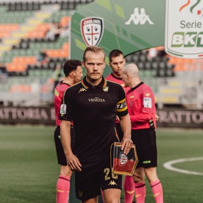 Finnish footballer for Venezia FC and Finnish National team https://t.co/4O7KyoGHUE