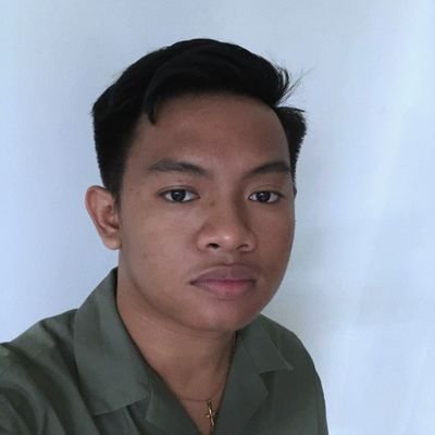 owentoasterr's profile picture. Part-time Guitarist; Full-time Alien | Resident Geek