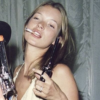 kusbulutu's profile picture. çölde çiçek