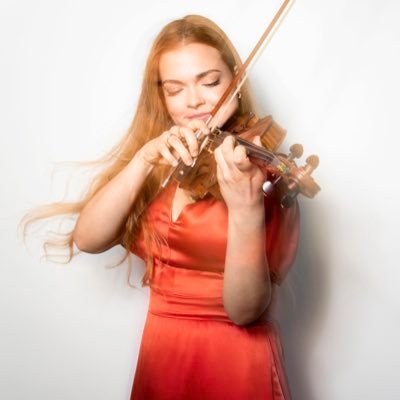 ⁣ 🎻Official account of violinist Ellinor D’Melon