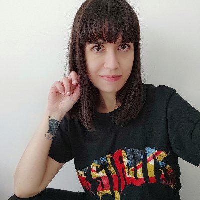 🖊️ Escribo literatura infantil y juvenil
📚 Leo mucho y reseño un poco
🎙 Creo contenido y tengo un podcast
💜 Mejor búscame en mis otras redes sociales