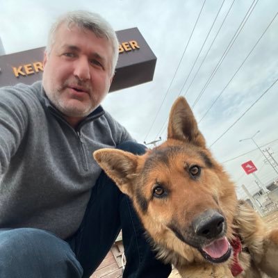 berkmurat71's profile picture. Biz şol abdalız bırakdık eğnimizden şalımız,  Varlığından soyunup üryan olan anlar bizi