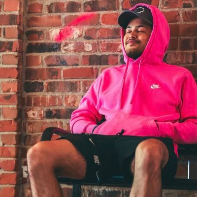Family- @ScrewDan_, @YoungGelatin, @Champagnelowery. I make beats in my spare time. 🧞♂️