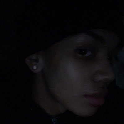 fuckkdyll's profile picture. 