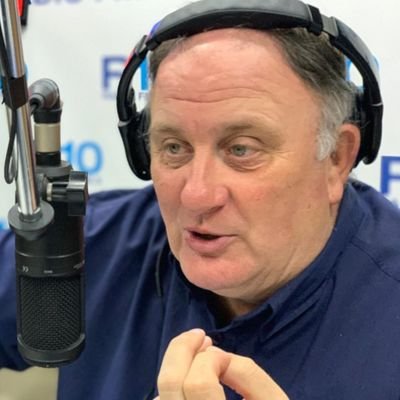 Locutor - Conductor Periodístico en radio y TV - Posturas en BVC y Todogolf en BVC. B.Blanca. En Radio 10 de 9 a 12 Lun a Vie https://t.co/psq5ZP16oY