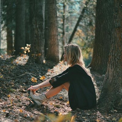 Люблю кіно та серіали, прогулянки на свіжому повітрі та читати книжки...
Чекаю повернення додому...