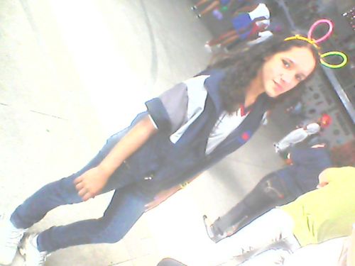 daniella_brando's profile picture. Tenho certeza das escolhas que eu fiz, e das que eu ainda faço, às vezes muito indecisa, e complicada, mais isso não muda em nada no que sou.