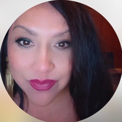 Indigenous Women in Tech | Puerto Rican | DEI | Tech | Tweets = mine | Manager, Customer Success | Proud member of the Navajo Nation