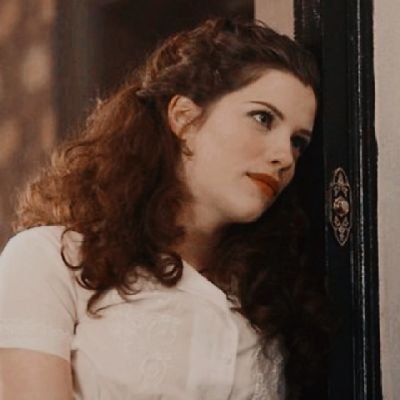 LadyRevolutixn's profile picture. ㅤㅤ❪ 𝐆𝐑𝐀𝐍𝐓𝐀𝐈𝐑𝐄’𝐒 𝐒𝐈𝐒𝐓𝐄𝐑 ❫   ʀᴇᴠᴏʟᴜᴛɪᴏɴ ɢɪʀʟ ⌜𝙽𝚞𝚛𝚜𝚎 𝚊𝚗𝚍 𝙼𝚞𝚜𝚎⌟ㅤ❛¿Qᴜɪᴇɴ ʟᴇ ᴘᴜsᴏ ʀᴏsᴀs ᴀʟ ғᴜsɪʟ?❜ ㅤ⁝ ᴄᴀɴᴏɴ↭ᴍᴏᴅᴇʀɴ ⁝   1930'sㅤ#ʟᴇsᴍɪsRP