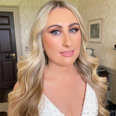 ShellBelle24's profile picture. Tweets mostly about tea and telly. A "hopeless lefty liberal" and lawyer.