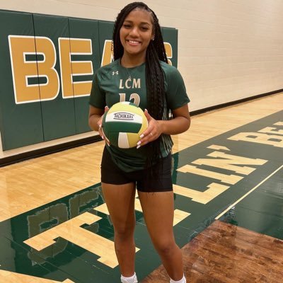 C/o 23’ 3.8 gpa📚 5’8 Setx elite 18 LCM varsity 🏐 Outside hitter/ Middle blocker/ Middle back defender email: moneejoseph@yahoo.com