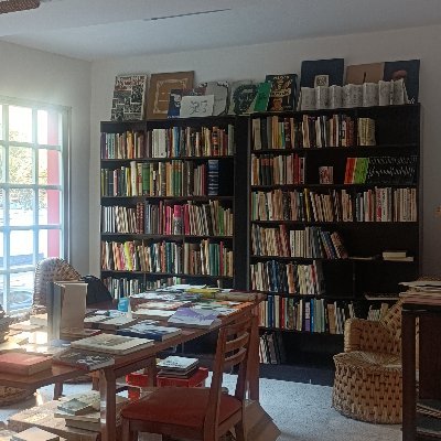 Libros antiguos, libros raros, libros curiosos, primeras ediciones, libros firmados, libros que atesoramos.
https://t.co/iHudrLZXdw