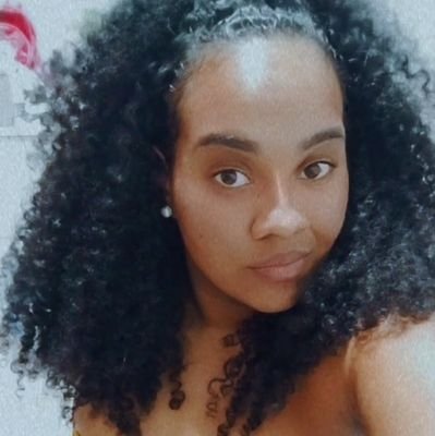 Aquele medo de viver um dia se torne um grande amor 🍀❤
             ♒ / Vascaina ✠♡
Inst: https://t.co/twbHe2YZqi