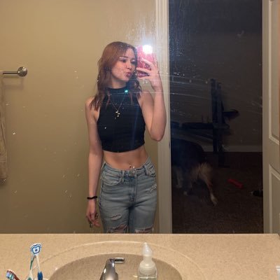 jaydennovak_'s profile picture. 🦋⭐️🌻⚡️