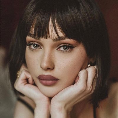 👩🏻🔬 واللين باللين والود بالود، والبادي باللطف تهواه الروح❤️✴️