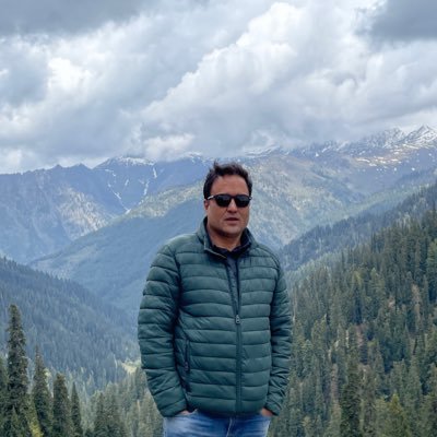 Journalist. Working with ABP News, formerly STARNEWS. Based in Kashmir presently.