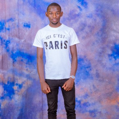 LinfordWaldo's profile picture. Who you are when no one is not watching is the most important thing 😍