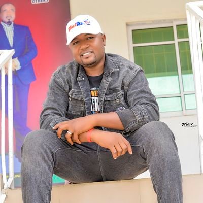 Tomeetee1's profile picture. i am an entertainer, DJ/OAP at Amana fm 98., much interest in event management and development of young talents.