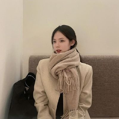 coflc15892936's profile picture. 