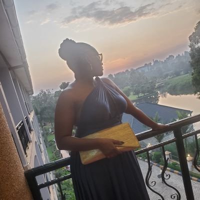 LenGalaxy's profile picture. Woman, Voracious consumer of literature and candy, Shoe Maven, Poetry Sap