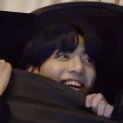 The brightest star in MY UNIVERSE🌌 is BTS.💜💜|| OT7 || ❥ENFP ♡♡|| she/her||Leo ♌