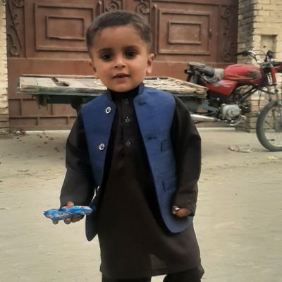 تمام دکھوں کو مسکرا کے برداشت کرنا سیکھ لو کیونکہ دنیا رونے والوں کے ساتھ نہیں روتی...
جب اعتبار ٹوٹ جائے تو کوئی قسم کھاۓ یا زہر کوئی فرق نہیں پڑتا..!