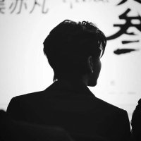 for kriswu | 吴亦凡(@angelchenn_) 's Twitter Profile Photo