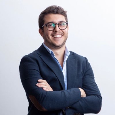 Senior Political Consultant. Ahora en tierras madrileñas.
Antes @22grados; @CDialoga; @ecpr; @torresycarrera.