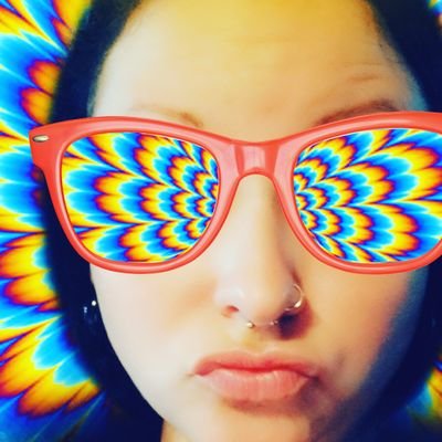 murmel3000's profile picture. Kotzt Regenbogen vor Glück seit sie den @Armleuchter85 kennt.