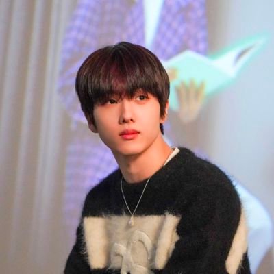 -hidup itu mengerikan yang menggemaskan cuma jisung
#Sijeuni #Carat #Ikonic #Army #Blink #Newjeans #Treasure