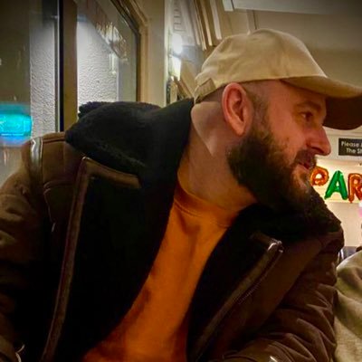 shaundeakin's profile picture. 