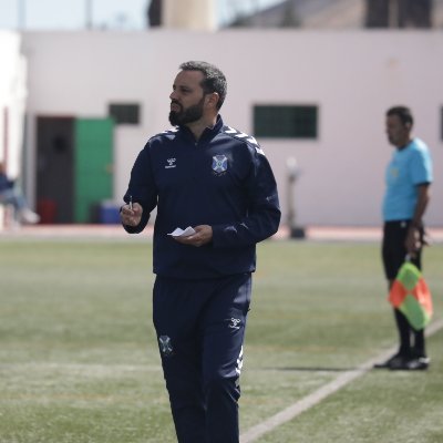 Entrenador de Fútbol (UEFA PRO). Entrenador del CD Tenerife ( Juvenil B) @CDTOficial @CdtCantera