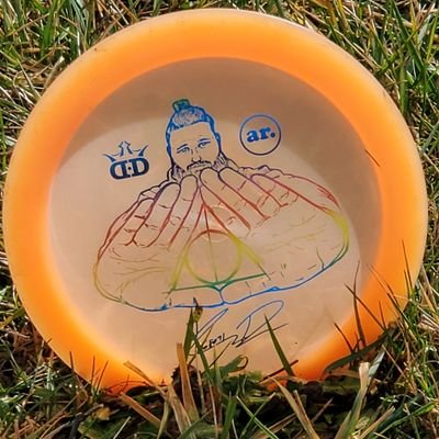 Just an amateur disc golfer having a good time!