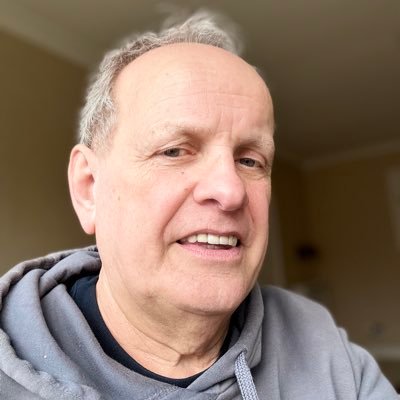 Retired. Proud Brummie. Appreciates good photography and creative people. Rubbish at taking photographs and lacks creativity. #avfc