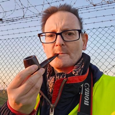 luejoe's profile picture. Creator of INNER❌ • NFT Advisor • NeoTokyo Elite