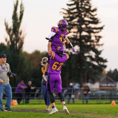 Watertown High School 2024 DE/LB/TE #88/67 (605-880-3616) 6’3 205 (3.4) gpa @DSUfootball