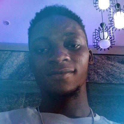 IsahYus09593958's profile picture. 