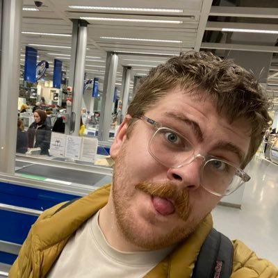 k_o_lesnik's profile picture. Парикмахер, собутыльник и диванный эксперт. Идеальный бывший.🐻