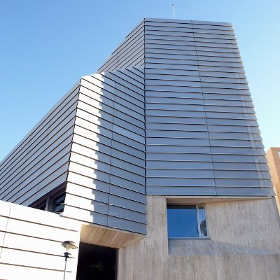 La Biblioteca Pública del Estado es un centro cultural y comunitario de la ciudad de Ceuta
