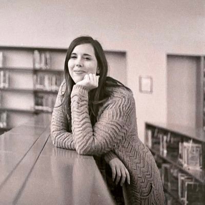 Just your friendly neighborhood bookslinger. 📚 @Station71Pod host. 🎙️@UofSC MLIS ‘26. 🤙🏻