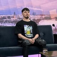 käärijä subtitled (@kaarijasubs) 's Twitter Profile Photo