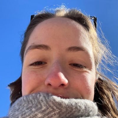 XimeFernndez6's profile picture. Head in the clouds.💭