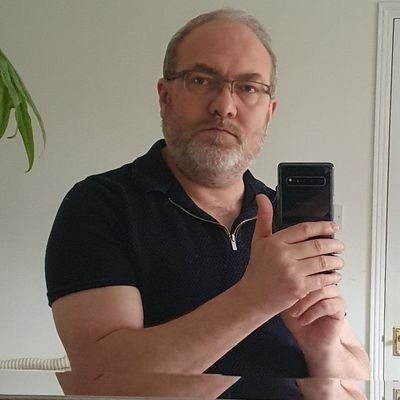 snevetsja's profile picture. 