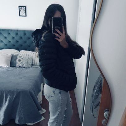 ZoeNieva8's profile picture. 