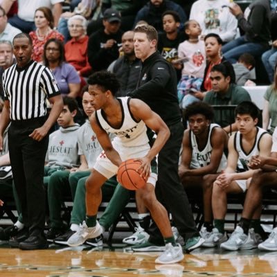 Strake Jesuit College Prep ‘24 | PG | 6’0 165