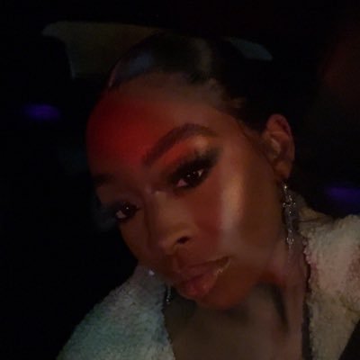 Lola ❤️🇳🇬 Profile