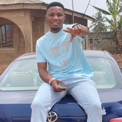 A Future Engineer with Little Hands Talented Talking drummer 🥁 initiative,Excellent & Enabled... Contact Mail:akinyeoluwatobi2002@yahoo.com Fb:Oluwatobi Akinye