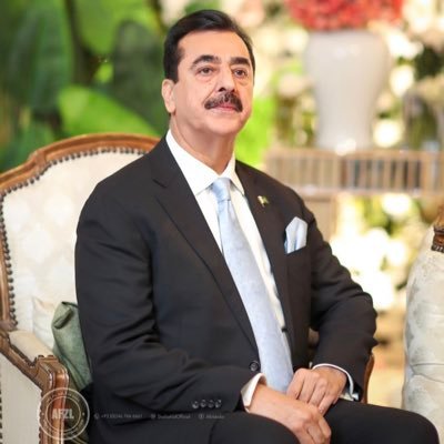 This is UnOfficial Fan Club Of Honrable Pm Gillani Over Here You Will Get all The News and Information about Pm Gillani and his Family #TeamGillani & Proud